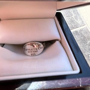 Rare retired Tiffany & Co. oval signature ring